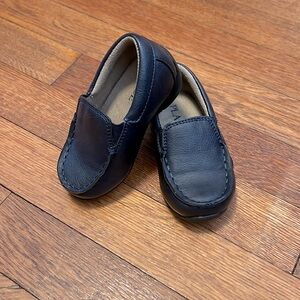 The Children’s Place Toddler Boys Navy Loafer Dress Shoes Size 5